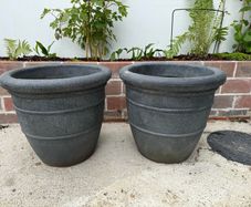 2 large plastic pots