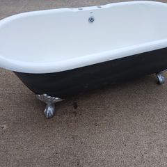 Cast iron bath