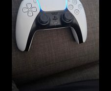 Playstation 5 controller white.