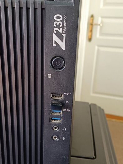 HP Desktop Z230