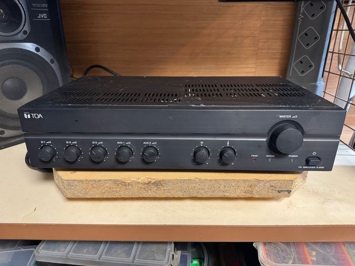 TOA A-2060 Professional PA Amplifier