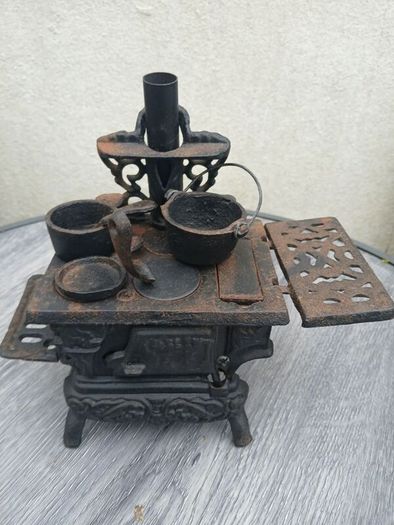 Vintage Miniature Cast Iron Stove