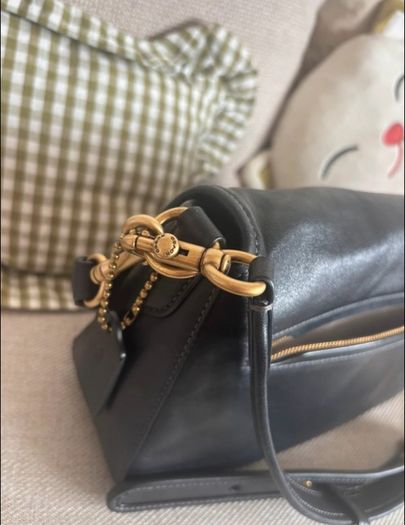 coach tabby soft hand bag
