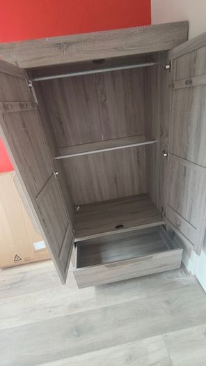 wardrobe