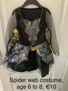 Spider web costume , age 6 to 8