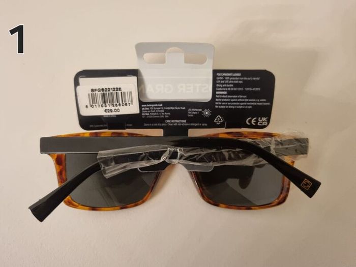 Foster Grant Sunglasses Brand New (2 for 15 Euro)