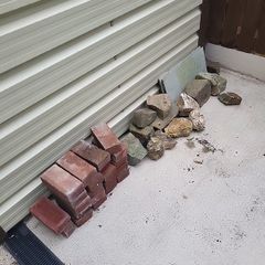 free bricks and stone