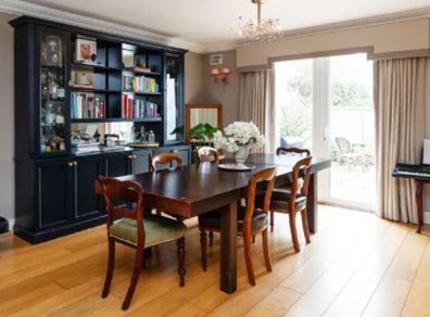 Extendable Dining Table