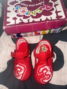 Shoes size 25