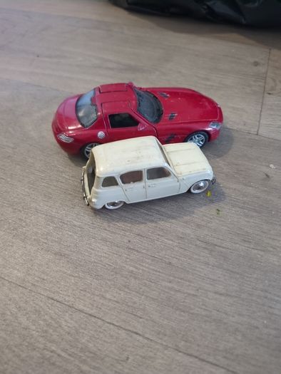 Vintage Die-Cast Model Car Collection - Corgi, Maisto, Matchbox