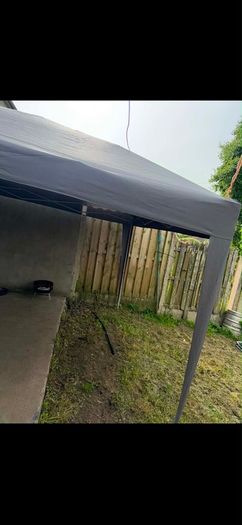 Pop Up Gazebo