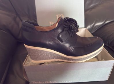 Pedro Anton navy blue leather wedge shoes with flowers UK8