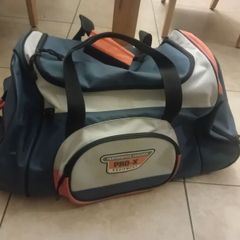 holdall bag travel bag on wheels