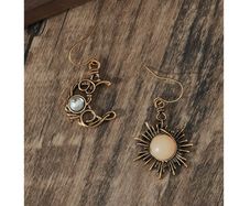 Lovely Moon & Sun Earrings - excellent gift - also nice as matching pendants :)