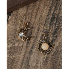 Lovely Moon & Sun Earrings - excellent gift - also nice as matching pendants :)
