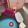 Kid Kraft dollhouse Image 9