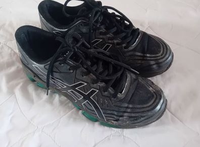 Asics trainers