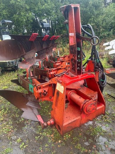 Kverneland plough