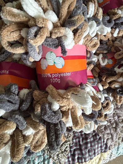 Huge bundle of finger knitting loop yarn wool 52 balls