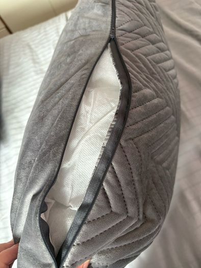 2 grey cushions
