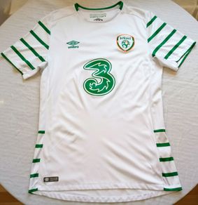 2016/17 Republic Of Ireland Umbro Away Jersey Size M Adults