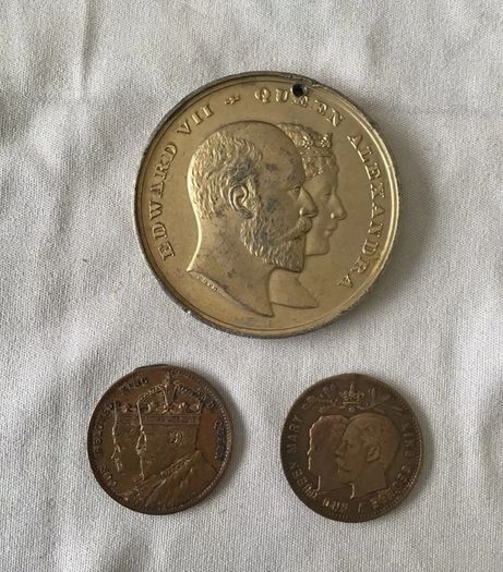 Great Britain Edw VII and GV Commemoration Medals