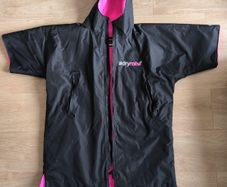 Swimming jacket Dryrobe Advance Black Pink Changing Robe Size M Waterproof Hooded Outdoor Coat