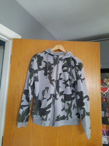 nike camoflague hoody