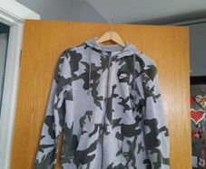 nike camoflague hoody