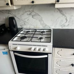 Gas cooker