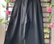 trousers bnwt  black high waisted culottes size 10 H&M