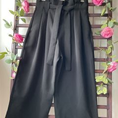 trousers bnwt  black high waisted culottes size 10 H&M