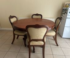 Victorian mahogany pedestal round dining set