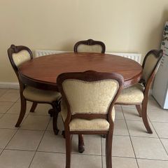 Victorian mahogany pedestal round dining set