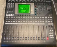 Yamaha 01V 96i v2 mixing console (mixer)