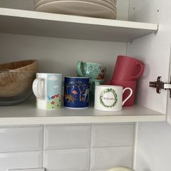 mugs