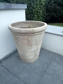 Garden pots