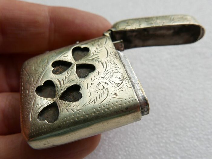 Vintage Silver Plated Vesta Case Matchsafe Irish Connemara Shamrock Lucky