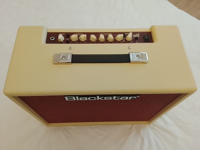 Blackstar Debut 50r