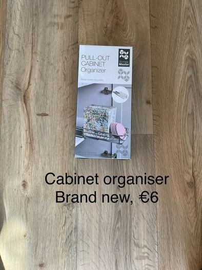 Cabinet organiser