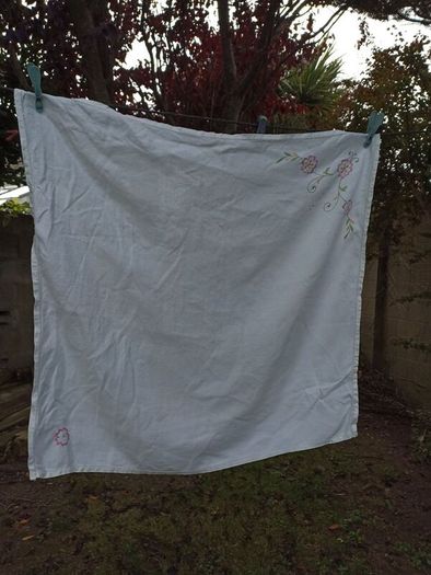 Small vintage Table cloth