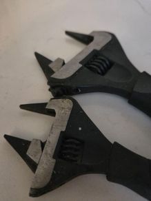 Slim head shifters