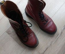 Doc Marten Oxblood 10 hole