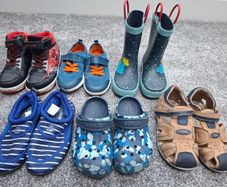 Boy shoes bundle size 28, excellent condition