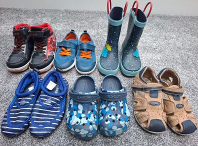 Boy shoes bundle size 28, excellent condition