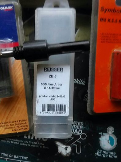 30mm hole saw with Sds adaptor
