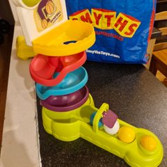 Toys: Basketball + Egg games