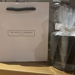 The White Company 2 wick candle