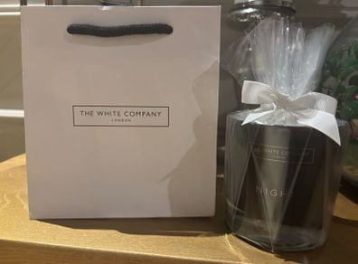 The White Company 2 wick candle