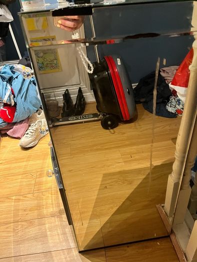 free  bedroom drawers / lockers
